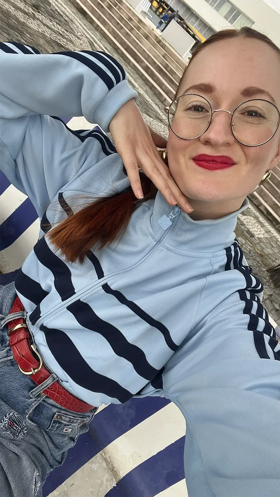 Color analysis fashion service